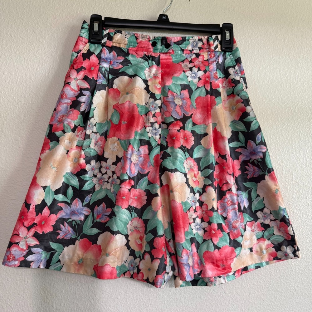 Michele Palmer Floral Shorts Womens 8 Fits 24"Pleated  High-Rise Flowy Colorful‎